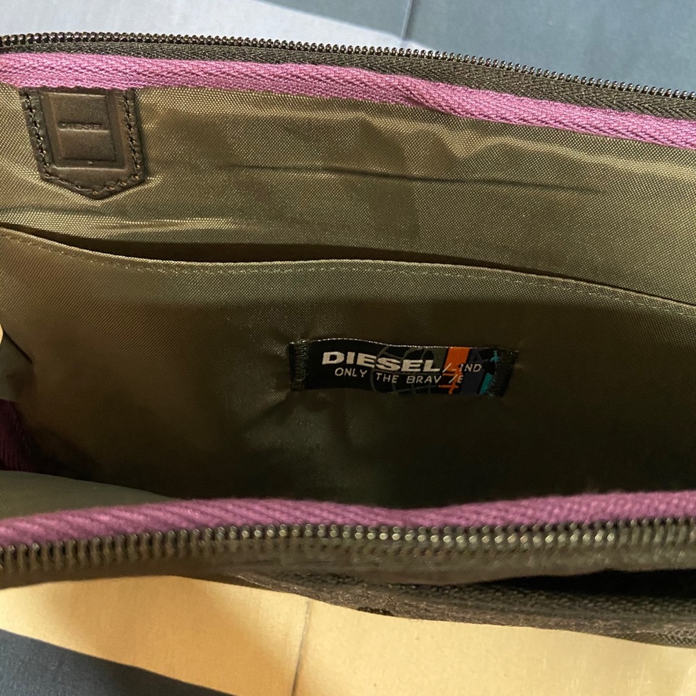 Diesel Bit Case 2 - Picture 3 of 7